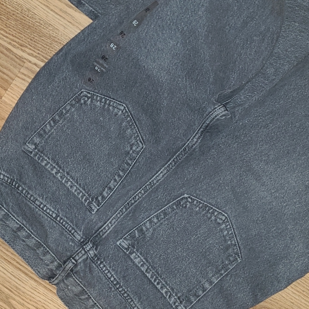 New PACSUN two tone ,high rise straight jeans sizes 26,27and 28 with 26 inseam - Picture 5 of 8